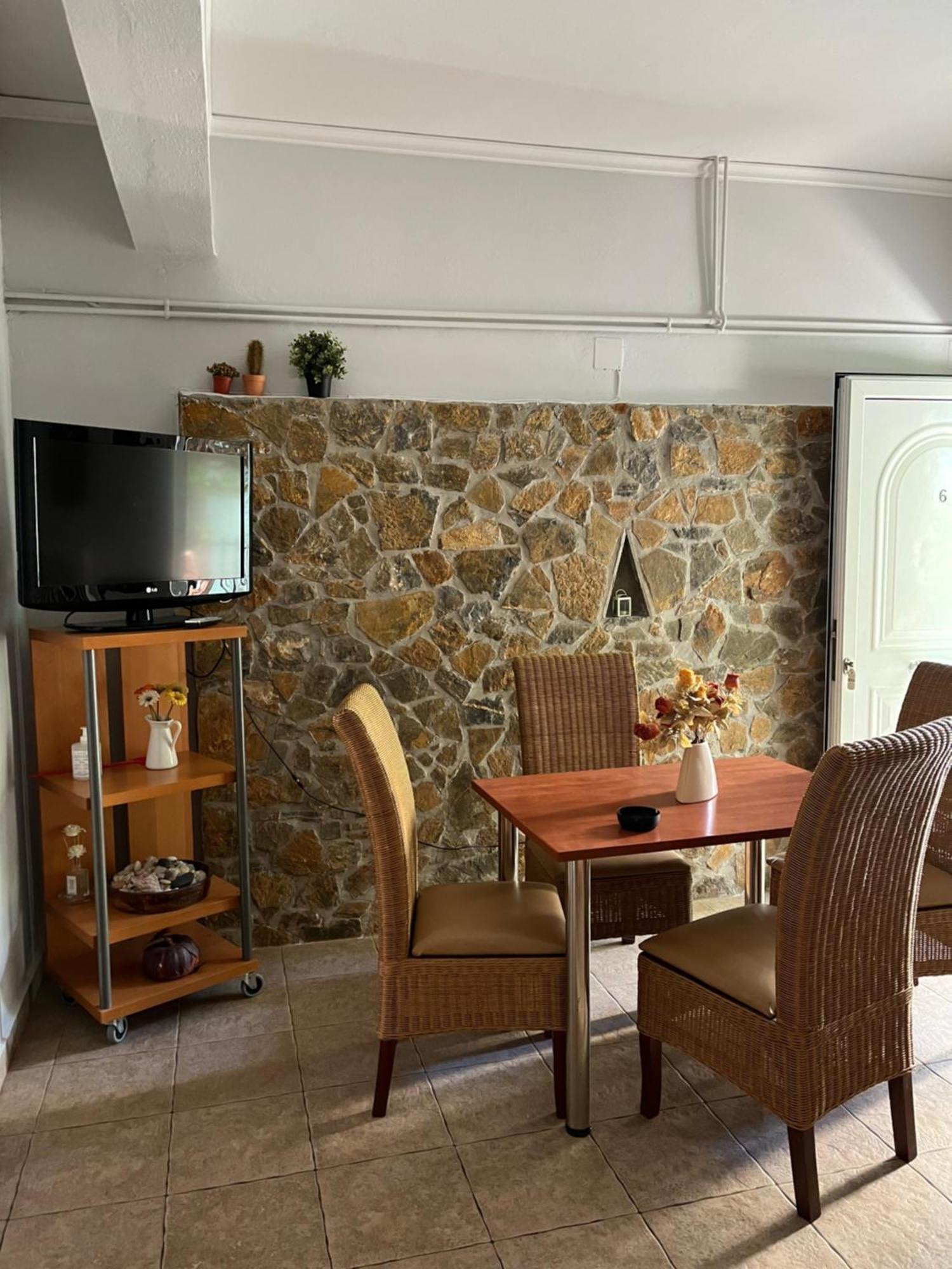 Litsa Apartman Plomári Kültér fotó